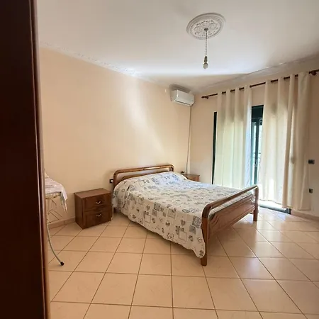 Lucas Appartamento Vlorë